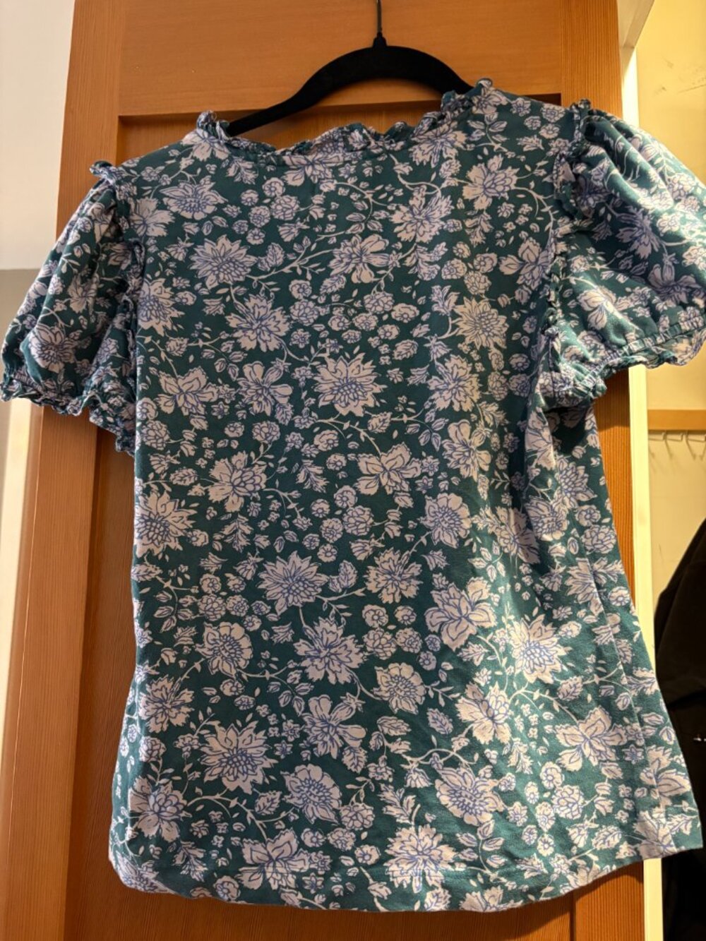 Maeve Ruffle puff sleeve Tee - Picture 2 of 4